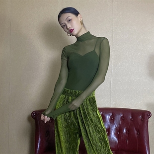 wyz盖盖美丽网纱连体衣军绿色，气质高领修身纯色性感网纱衣