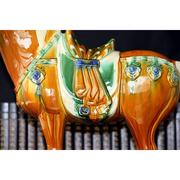 唐三彩陶瓷马摆件国礼大马工艺客厅装饰品中式博古架桌面