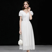夏季女装2024气质，法式白色收腰显瘦绣花连衣裙，仙女裙长裙