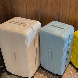 马东强超大容量学生行李箱女超轻拉杆箱，30寸密码网红32旅行箱包男