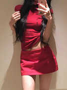 美式辣妹短袖t恤女夏季红色，短款上衣性感纯欲a字半身裙两件套装潮