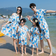 亲子装沙滩夏装一家三口四口套装，全家海边渡假母女波西米亚连衣裙