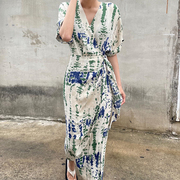 韩国chic夏季法式复古V领花色印花一片式系带收腰显瘦短袖连衣裙