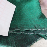 真丝香云纱绢纺花萝 40姆米重磅丝绸面料 绿色花图案过泥厚布