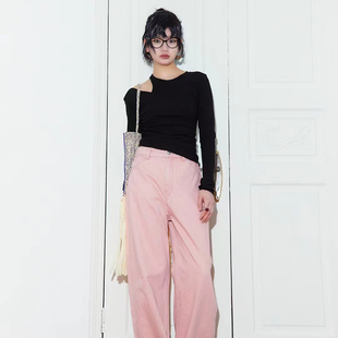 Fizzilicious小众设计师欧洲站黑色修身打底衫粉色高腰直筒牛仔裤