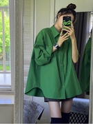 复古绿色衬衫女挺括有型，质感衬衣洋气，秋季设计感小众打底长袖上衣
