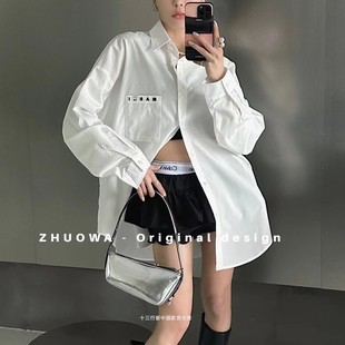 ZW卓娃2024春季韩版休闲字母印花宽松大版时髦白色开衫衬衫女