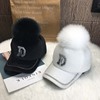 冬季帽子女士韩版时尚鸭舌帽学生可爱狐狸毛球黑白色棒球帽户外潮