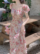 法式赫本风艺术感森系法式长裙惊艳绝粉色方领碎花连衣裙女夏季