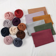 跨境纯色缎面压皱大方巾时尚马来印尼纯色褶皱包头巾围巾