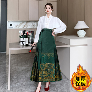 冬季新中式中国风马面裙改良汉服套装女绿色日常可穿连衣裙