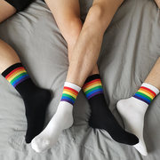 4双六色彩虹中长筒纯棉，防臭男式袜子白袜控六色，条纹潮短筒毛巾底