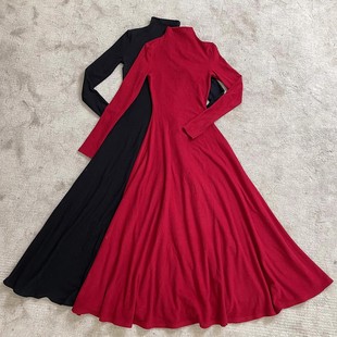 法式复古正红色磨毛，连领大摆长袖连衣裙女气质针织弹力长裙