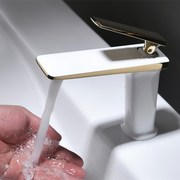 欧式全铜金色冷热面盆，水龙头黑色白色，台上盆浴室柜洗手盆龙头单孔