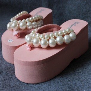 妖狐族原创设计粉色白珍珠串珠厚底坡跟高跟人字拖鞋外出拖鞋女