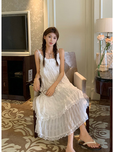 春季韩版2024宽松时尚法式白色，气质蕾丝吊带蛋糕连衣裙女裙子