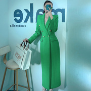 冬季绿色长款毛呢大衣女韩系时尚，修身显瘦双排，扣女士保暖外套