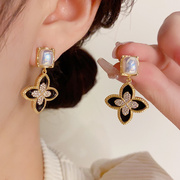 法式优雅时尚温柔锆石花朵方形珍珠耳坠高级感复古名媛风气质耳环
