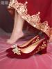 婚鞋新娘鞋，秀禾婚纱两穿2023年中式红色，尖头高跟鞋女孕妇