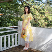 意澳女装夏季显瘦修身原创设计短袖a字连衣裙，休闲黄色格子中长裙