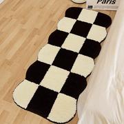 黑白格子地毯卧室床边毯高级感棋盘格脚垫，主卧床边毛绒地垫长条