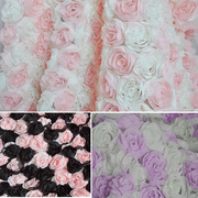 粉色乳白采色雪纺绣花服装，裙子面料立体玫瑰花布料，3d背景展台布