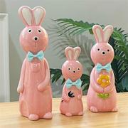 创意陶瓷可爱兔子一家三口家居摆件桌面客厅房间电视柜幼儿园装饰