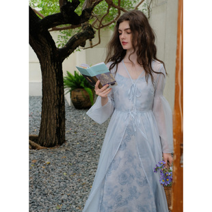 mqueen烟雨玫瑰法式浪漫印花度假吊带连衣裙，雪纺长开衫套装9358
