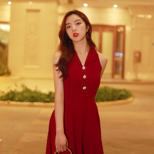 赫本风法式连衣裙无袖红色，裙子收腰气质长裙，显瘦大摆礼服裙女夏季