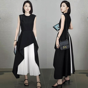 欧货设计感收腰显瘦长裙，2023夏季黑白，拼接无袖圆领高腰连衣裙