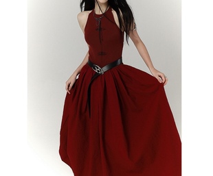 新中式红色背心连衣裙女设计感小众露背吊带裙长裙高级感