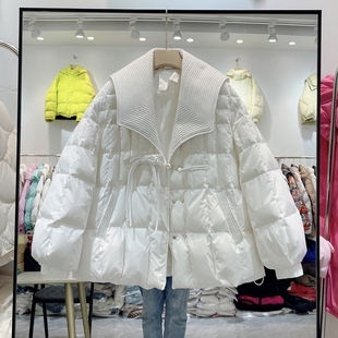 反季娃娃领羽绒服女短款冬季欧货设计感宽松小个子白鸭绒外套