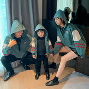 春秋韩版亲子装棒球服一家三四口母女全家装洋气休闲开衫外套