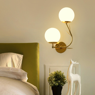 简约现代客厅背景墙双头对称壁灯北欧金色卧室床头灯大气房间灯具