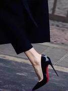 红色底高跟鞋女浅口黑色性感，细跟2023尖头高级感裸色漆皮单鞋