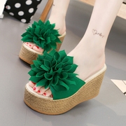 拖鞋女夏时尚坡跟韩版厚底超高跟，松糕防水台花朵，一字型女式拖凉鞋