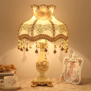 欧式卧室台灯ins少女床头灯结婚礼物，婚房创意复古公主小奢华