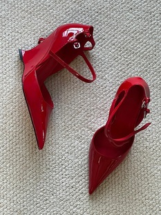 红色尖头坡跟高跟鞋女2024春豹纹包头凉鞋一字扣带玛丽珍单鞋