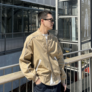 马克斯星球 时尚卡其浅色棒球服男日系线条设计短款工装夹克外套