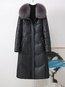 海宁头层真皮绵羊皮羽绒服2024冬季中长狐狸毛领连帽修身皮衣外套