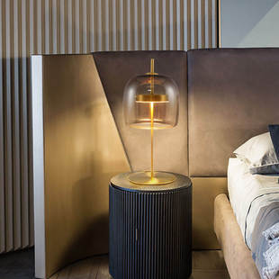 北欧简约创意客厅小台灯，现代床头led卧室书房，样板房酒店玻璃台灯