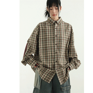 韩国男女款patchedsleevecheckshirt大码复古格子长袖衬衫
