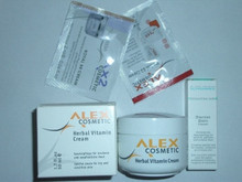 德国Alex Herbal Vitamin Cream 草本维他命润肤霜 50ml 有赠品