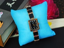 Los modelos simples [60046] pulsera de moda señoras reloj negro 2011 empresas cuadrados nueva forma femenina