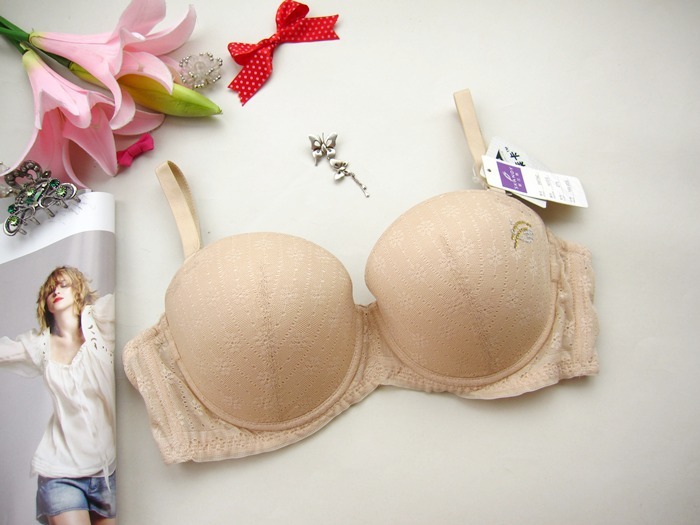 内衣<em>文胸</em>古今莱卡<em>面料</em>带插片聚拢型调整型纯色