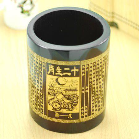 <span class=H>创意家居</span> 精雕十二生肖竹制笔筒（狗）/精品礼物/笔筒