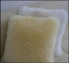 澳洲整张羊皮纯羊毛抱枕，靠枕沙发抱枕，长毛舒适靠垫