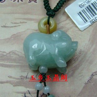 手工皇冠卖家玉石A货翡翠-招财猪吊坠简约饰品颈饰脖链项圈项链在类目 饰品/流行首饰/时尚饰品新, 项坠/吊坠中 - 来自Buy2taobao.com提供专业的淘宝代购服务