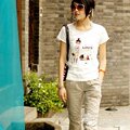 爱瑞曼aeromind ZC0T19春夏新款 电眼美女牵狗 女式短袖T恤
