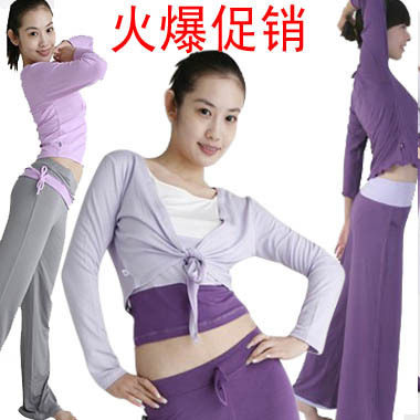 冲4钻 三蒂东子瑜伽服 配合
